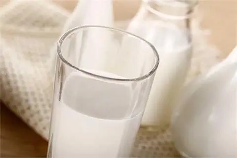 空腹喝酸奶到底好不好？
